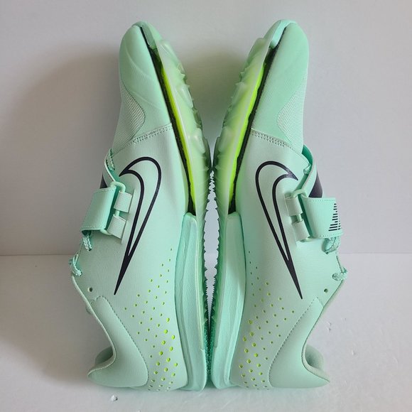 NEW Nike Air Zoom LJ Elite Track Shoes NO SPIKES DR9924-300 Size 13 Mint Foam - Picture 4 of 7